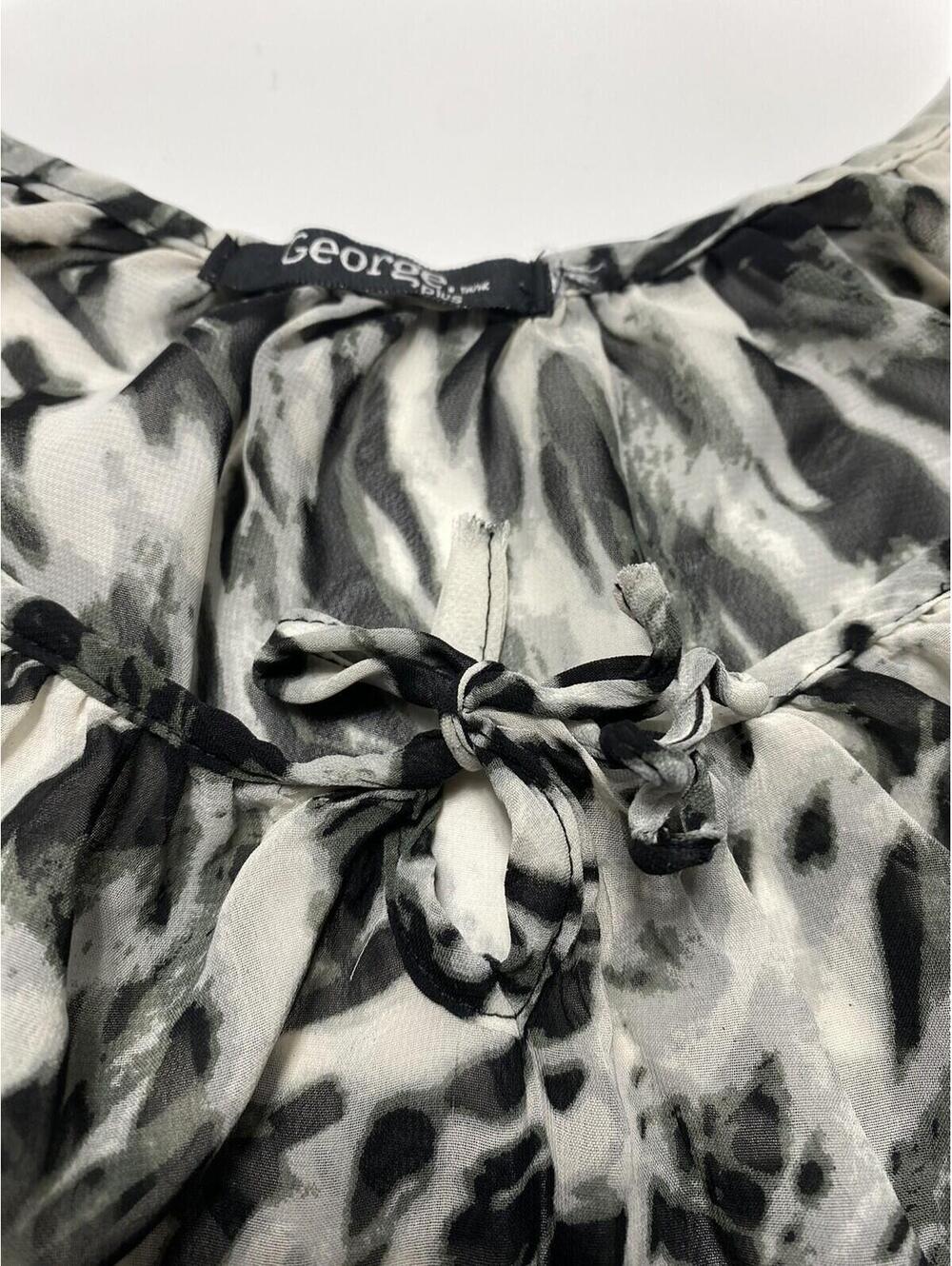 Women’s Black & White Tiger Print Dress Shirt, Size 1X, Good Condition - Picture 12 of 13